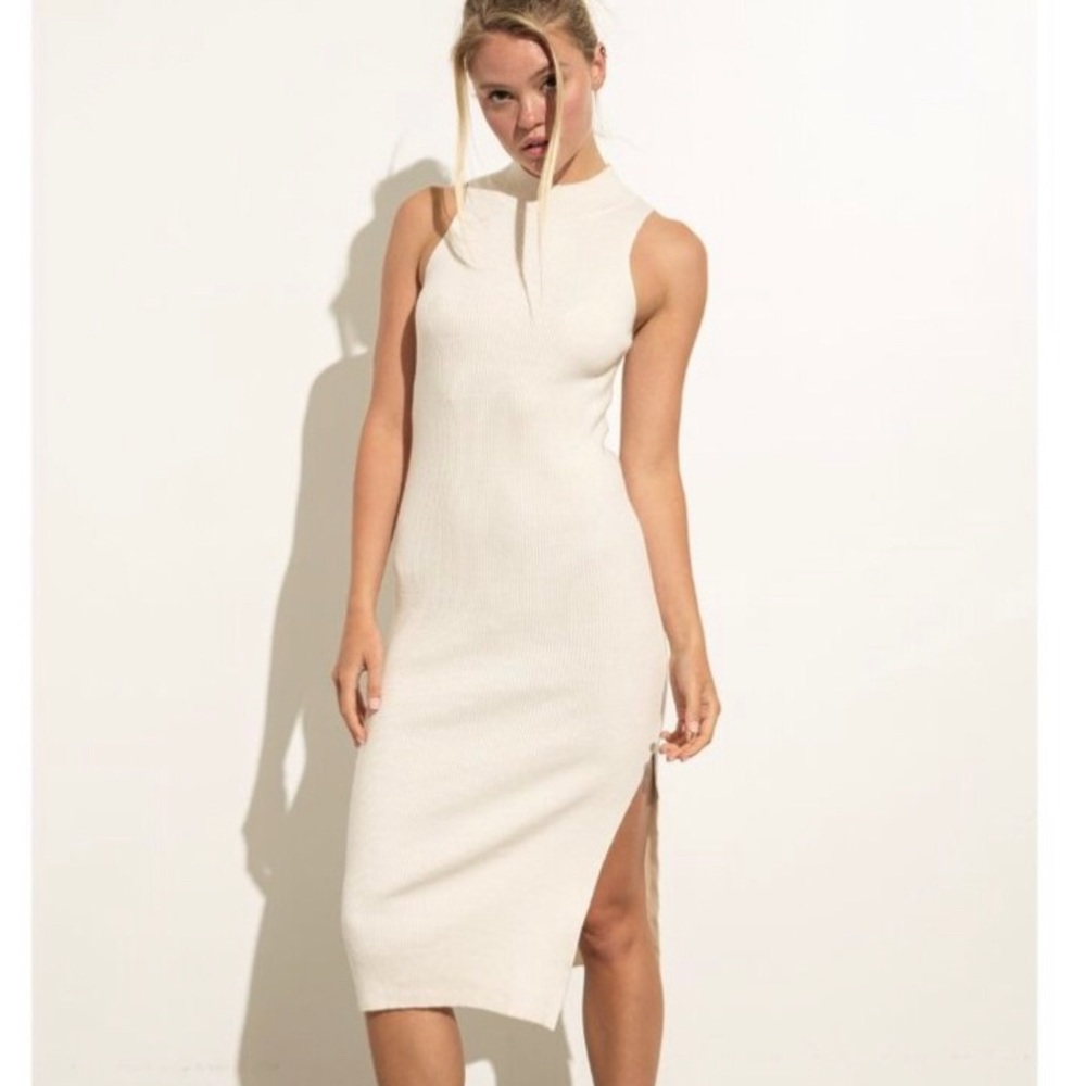 Mock neck sleeveless dress